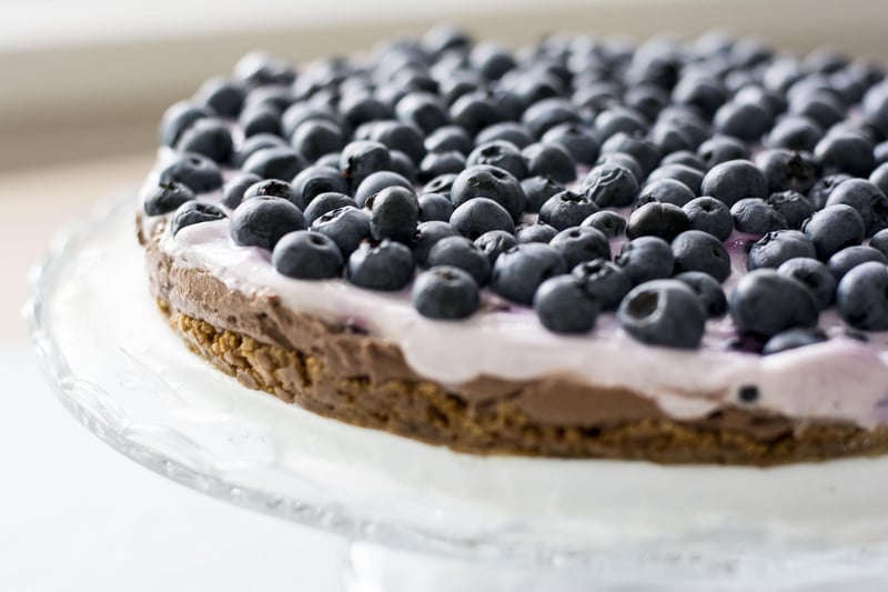 Wildflower-Inspired Cake